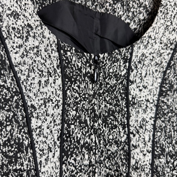 H&M Dress size 2 fit and flare gray cute - Picture 7 of 8